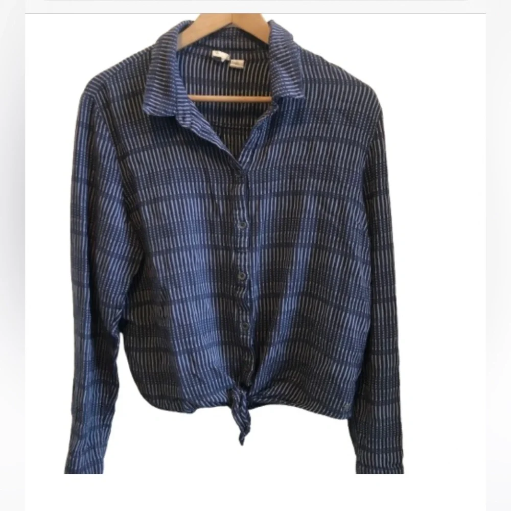 Roxy Navy and White Striped Top Large - Picture 1 of 10